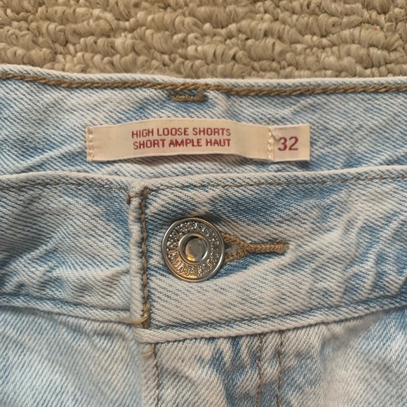 High Loose Shorts | Levi’s | Size 32 - Picture 5 of 5